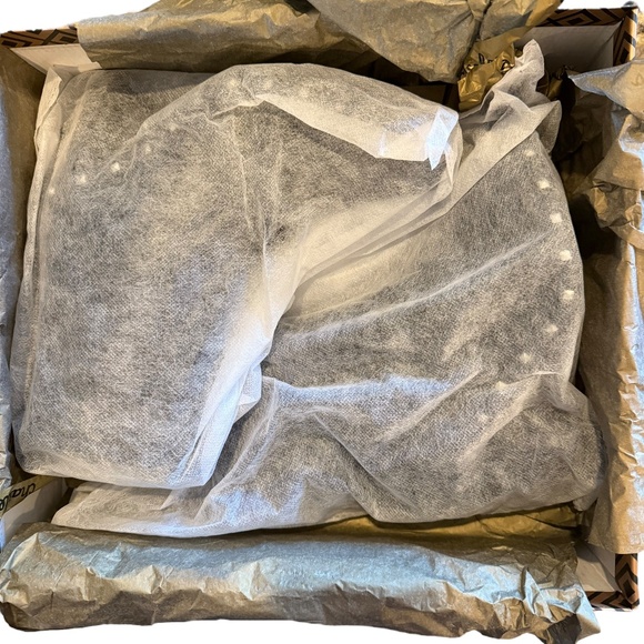 CHARLES BY CHARLES DAVID Women's Quilted Faux Leather Boot Black 5.5 NWT - Picture 13 of 13